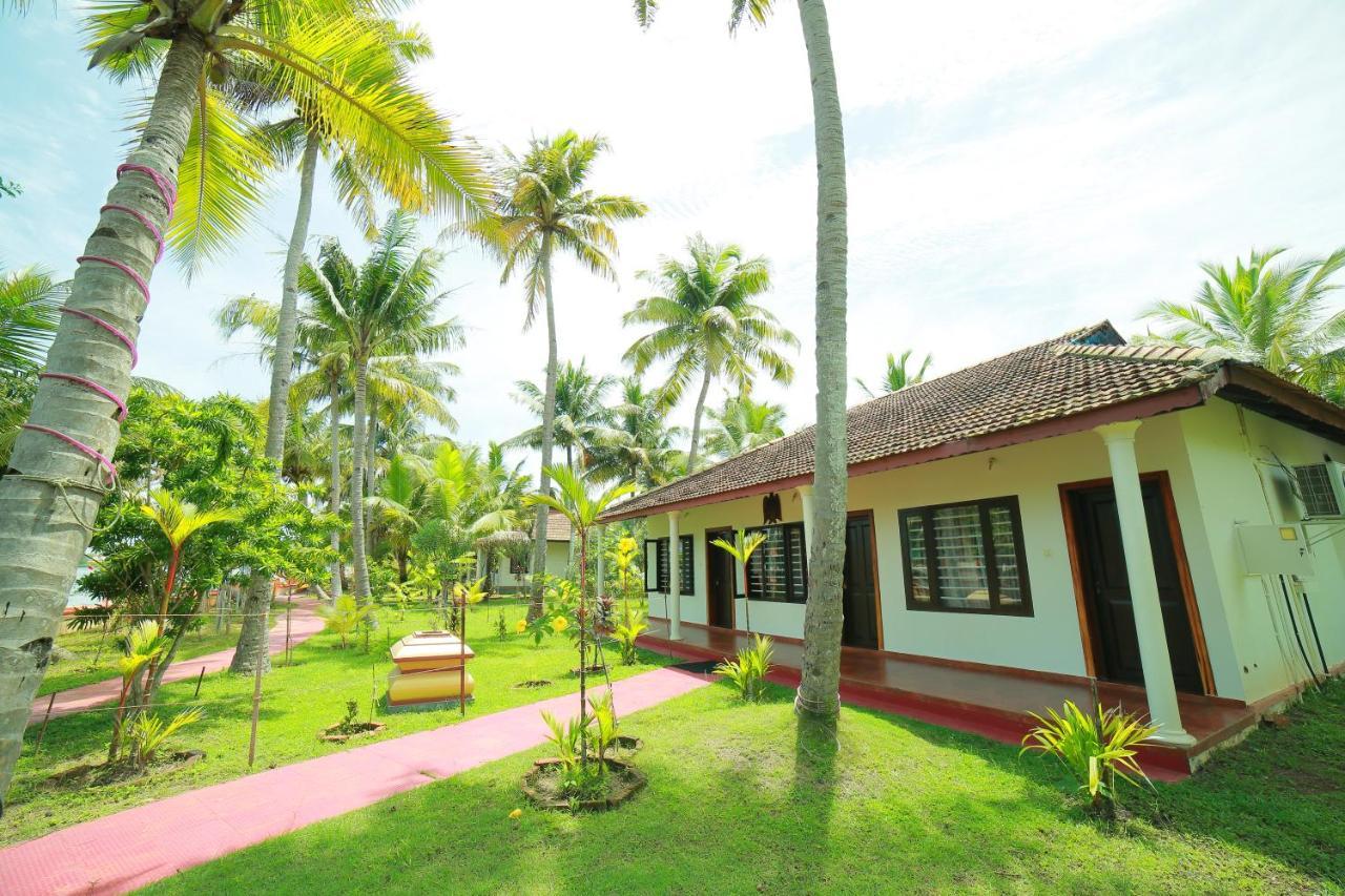 Regant Lake Village, Kollam. Chavara エクステリア 写真