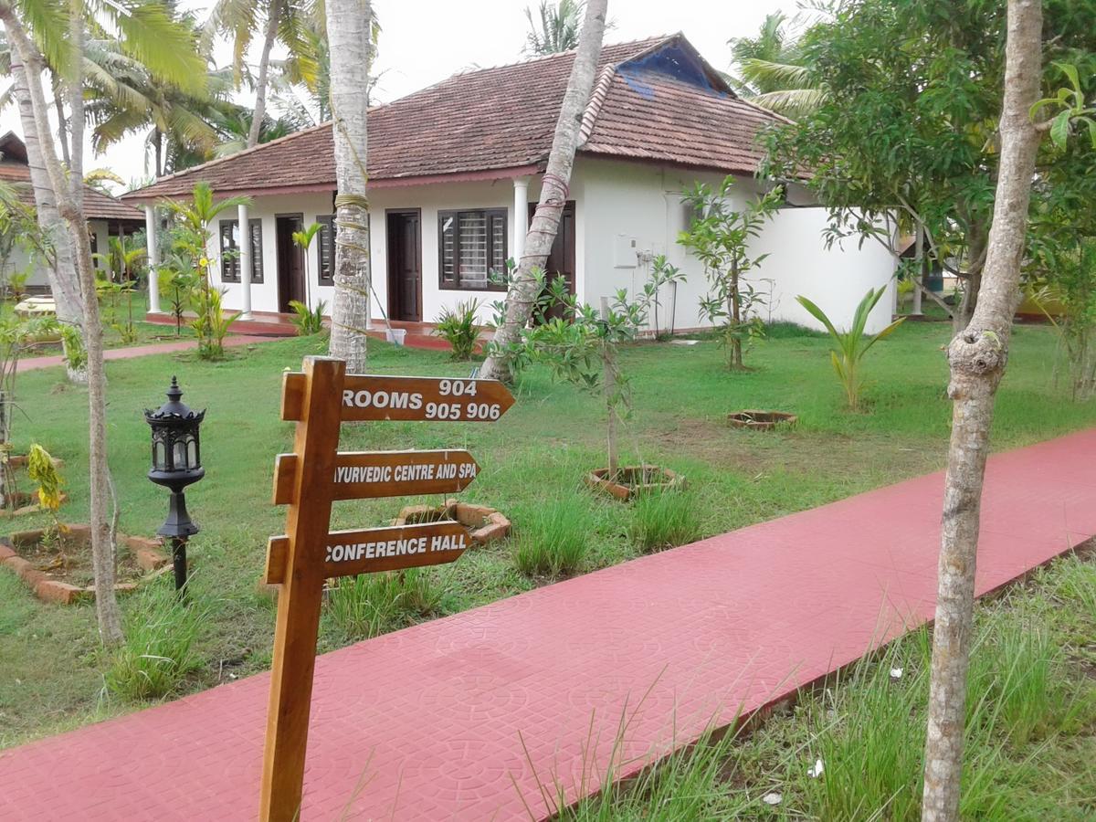 Regant Lake Village, Kollam. Chavara エクステリア 写真